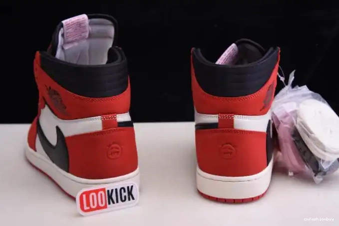 OG - 1 TRAVIS HIGH CD4487 RETRO X 100(RED) JORDAN AIR SCOTT 0706
